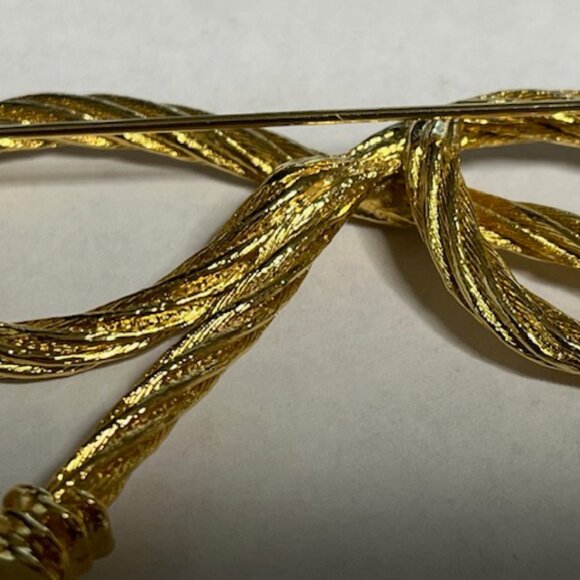VTG Gold Tone Twisted Rope Bow Pin/Brooch Classic Style 3" Long - Picture 6 of 9